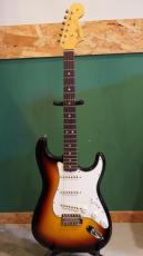Fender Custom Shop 1966 Stratocaster Deluxe Closet Classic 3-Color Sunburst_11