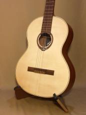 LAG Guitars OC70_2