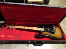 Fender 1977 Stratocaster Sunburst / Maple_6
