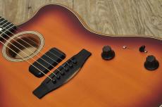 Fender AMERICAN ACOUSTASONIC JAZZMASTER_9