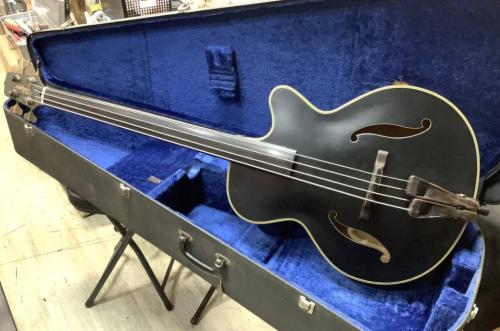 Takamine フレットレス・アコースティックベース　B10 タカミネ　エレアコベース　BLACK