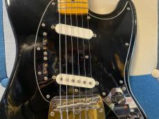 Fender Japan MG77 Mustang Black/Maple(改造有)_12