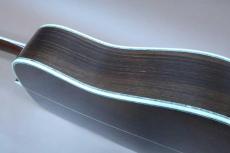 Martin D-45 JP CTM / Japan Custom・Engelmann Spruce Top・Rosewood Side and Back・Vertical Logo・D-45 Style Abalone Trim and Hexagons Inlay・・Mahogany 1P-Neck・Ebony Fingerboard and Bridge・Black Pick guard【With Ori_3