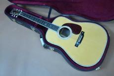 Headway HD-045 Custom / Solid Spruce Top・Solid Rosewood Side and Back・Pre-war Style Abalone Trim and Rosetta and Bride Inlay・Ebony Fingerboard and Bridge・Long Saddle・Snowflakes Inlay・Tortoise Color pick guard