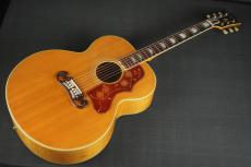 Gibson J-200_10
