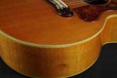 Gibson J-200_12