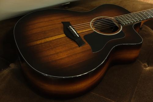 Taylor 224ce-K DLX