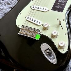 Fender Limited Edition Vintera II Road Worn '60s Stratocaster Black / Maple【特価】_3