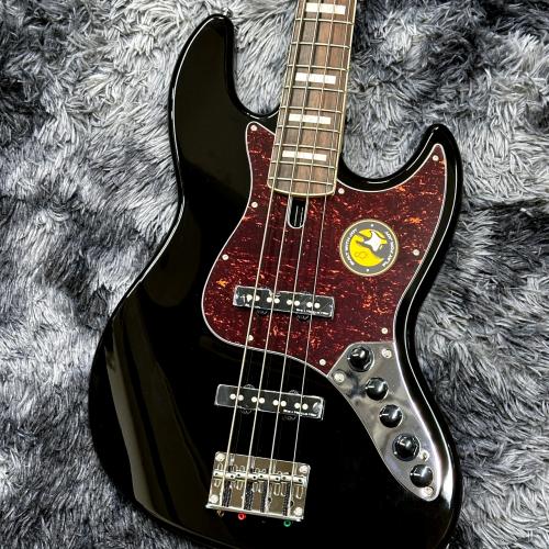 Sire Marcus Miller V7 2nd Generation Alder 4-String BK (Black)【展示チョイキズ特価】