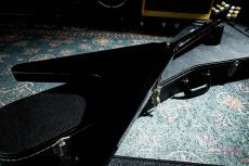 Gibson Flying V ‘67 Ebony / 2011_10