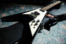 Gibson Flying V ‘67 Ebony / 2011_11