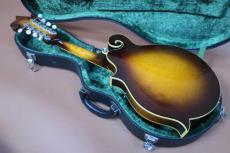 Kasuga F-6 Flat Mandolin / Lily  Head Inlay・ Solid Spruce Top・Maple Side and Back・Maple Neck・Rosewood Fingerboard・Neck Width 28mm/355mm Scale【With Original  Hard Case】 1977年頃製_5