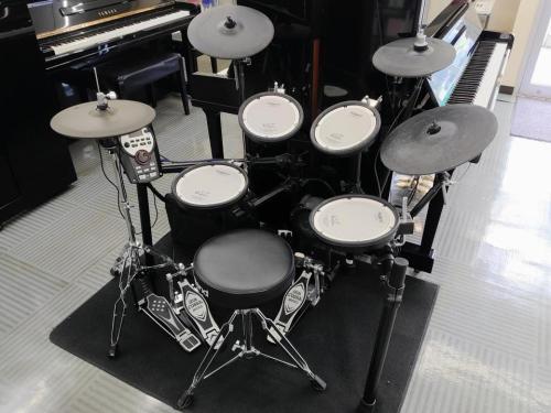 Roland TD-11KV VH-10/TAMA HP200PTW SET