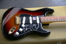 Fender STEVIE RAY VAUGHAN STRATOCASTER _6