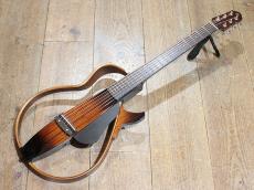 YAMAHA SLG200S_2