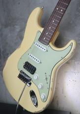 Fender Custom Shop Custom Deluxe S-1 Stratocaster S-S-H Relic / Aged Vintage White_7