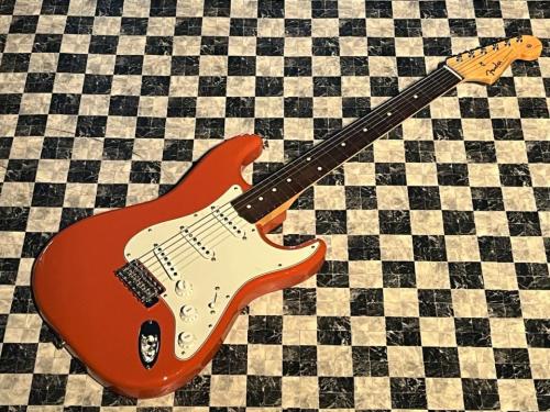 Fender Made in Japan Traditional 60s Stratocaster Rosewood Fingerboard Fiesta Red