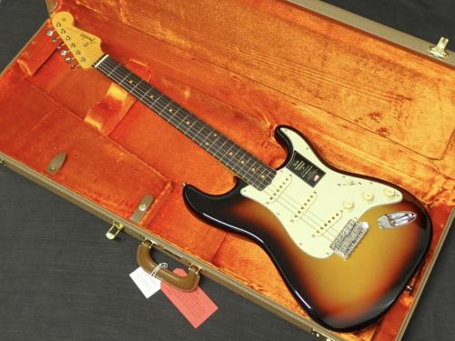 Fender American Vintage II 1961 Stratocaster 3-Color Sunburst 【通販限定の長期在庫特価!】