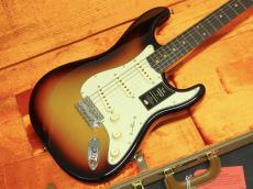 Fender American Vintage II 1961 Stratocaster 3-Color Sunburst 【通販限定の長期在庫特価!】_3