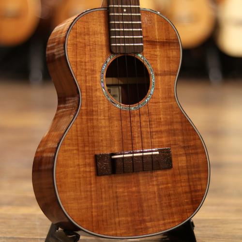 URABE [占部ウクレレ] T-46 Hawaiian Koa/Slotted Head/Tenor