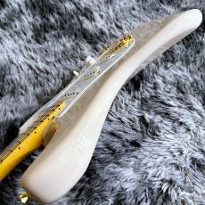 Fender Limited Edition Vintera III Late '50s Stratocaster, Maple Fingerboard, White Blonde_8