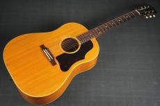 Gibson J-50_10