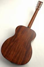Martin 【USED】000E Retro Plus Mahogany【ヴィンテージライクな迫力の鳴り!】【上位機種と同じ加工】_9