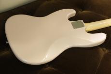 Fender Made in Japan Traditional 2025 Collection 60s Jazz Bass / Stardust Pink_2