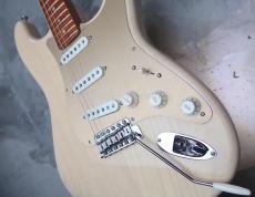 Fender Custom Shop American Custom Stratocaster NOS / Honey Blonde_6