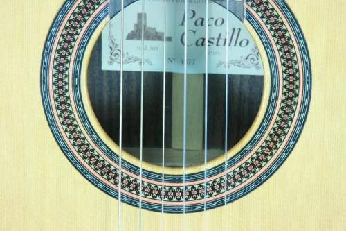 ＰＡＣＯ　ＣＡＳＴＩＬＬＯ MOD:203　杉/ローズウッド　新品同様