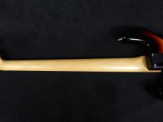 Fender Made in Japan Traditional 2025 Collection 60s Jazz Bass Competition 3-Color Sunburst / Aged Natural_8