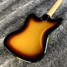 Fender Made in Japan Traditional 2025 Collection 60s Jaguar Competition 3-Color Sunburst / Aged Natural_7