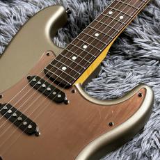 Fender Made in Japan Hybrid II 2026 Collection Stratocaster Satin Metallic Matte Champagne Mirage_4