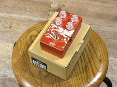 Altero Custom Guitars Mag -Distortion-_3