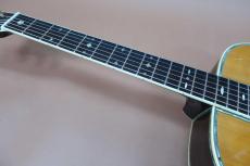 Rarewood M000-45T / Solid Spruce Top・Solid Rosewood Side and Back・Alternative Torch Inlay・000-45 Style Abalone Trim and Rosette・ Style 45 Snow flakes Inlay・Ebony Fingerboard and Bridge・Long Saddle_9
