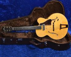 Archtop Tribute ATC350BK