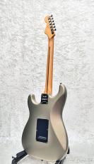 Fender Made in Japan Hybrid II 2026 Collection Stratocaster Satin Metallic - Matte Champagne Mirage -_6