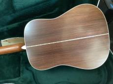 Martin D-28 StreetLegend  【マイク搭載!アンプに繋げる　マーティン　D28 ストリートレジェンド　】_2