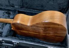 Kamaka  HF-4 バリトンウクレレ　ホワイトラベル　カマカ　HF4_5