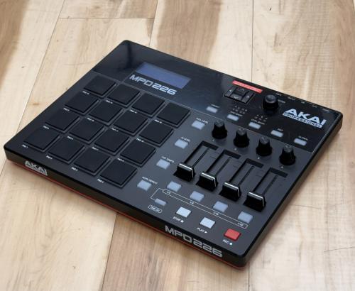 AKAI MPD226