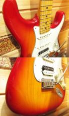 Fender American Ultra Stratocaster HSS 【2020年製】_4