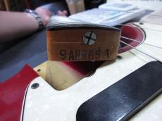 Fender 1965 Mustang Red_8