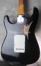 Fender Custom Shop 1969 Stratocaster SSH Heavy Relic Black_9