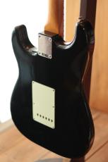 Fender Limited Edition Vintera II Road Worn '60s Stratocaster Black_4