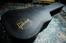 Gibson J-45 / 2004_11