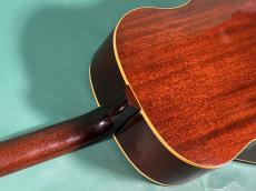 Gibson J-45_9