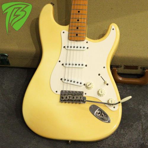 Fender USA American Vintage 57 Stratocaster Vintage White 1990