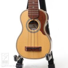 Tatsuya Mitsui [三井達也] type-N (Baby Ukulele)