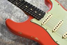 Fender Custom Shop 1963 Stratocaster Relic Aged Fiesta Red R141994【特注モデル、漆黒指板個体】_11