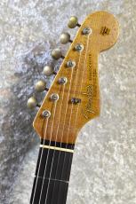 Fender Custom Shop 1963 Stratocaster Relic 3TS R141630【特注モデル、漆黒指板個体】_4